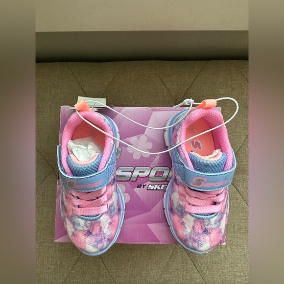 Girls Sport by Skechers Sneakers - Picture 3 of 7